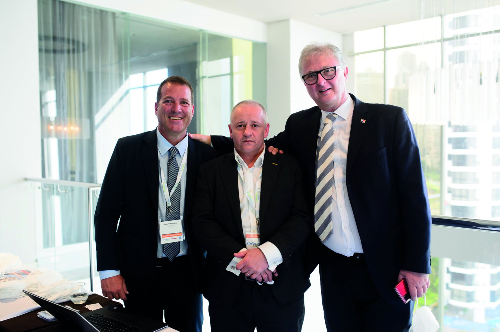 Petrospot’s Peter Whitehouse and Simon Robotham catch up in Panama with former colleague Jerry Carter of Price Forbes (centre) - Bunkerspotted June/July 2022