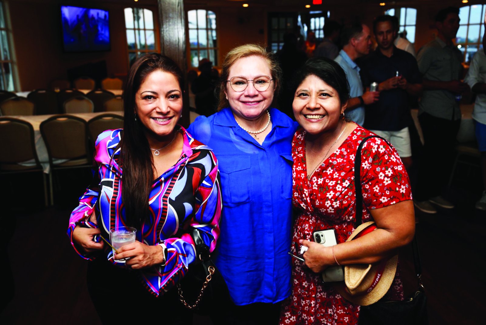Yolanda and Leonor Mondragon of Mexico’s Navalmex with Vivian Santos of Guatemala’s GT Global Services - Bunkerspotted August/September 2023